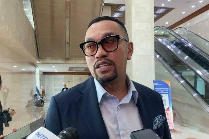 Sahroni Balas Kritik “Bubarkan DPR”: “Mental Orang Tolol Sedunia”
