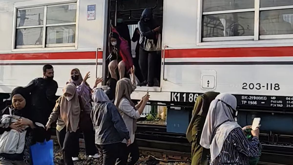 Jakarta Dikepung Demo, KAI Antisipasi Keamanan & Rute KRL