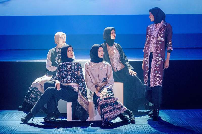 Ledakan Tren Modest Fashion di Indonesia 2025: Busana Tertutup yang Menjadi Magnet Pasar Global